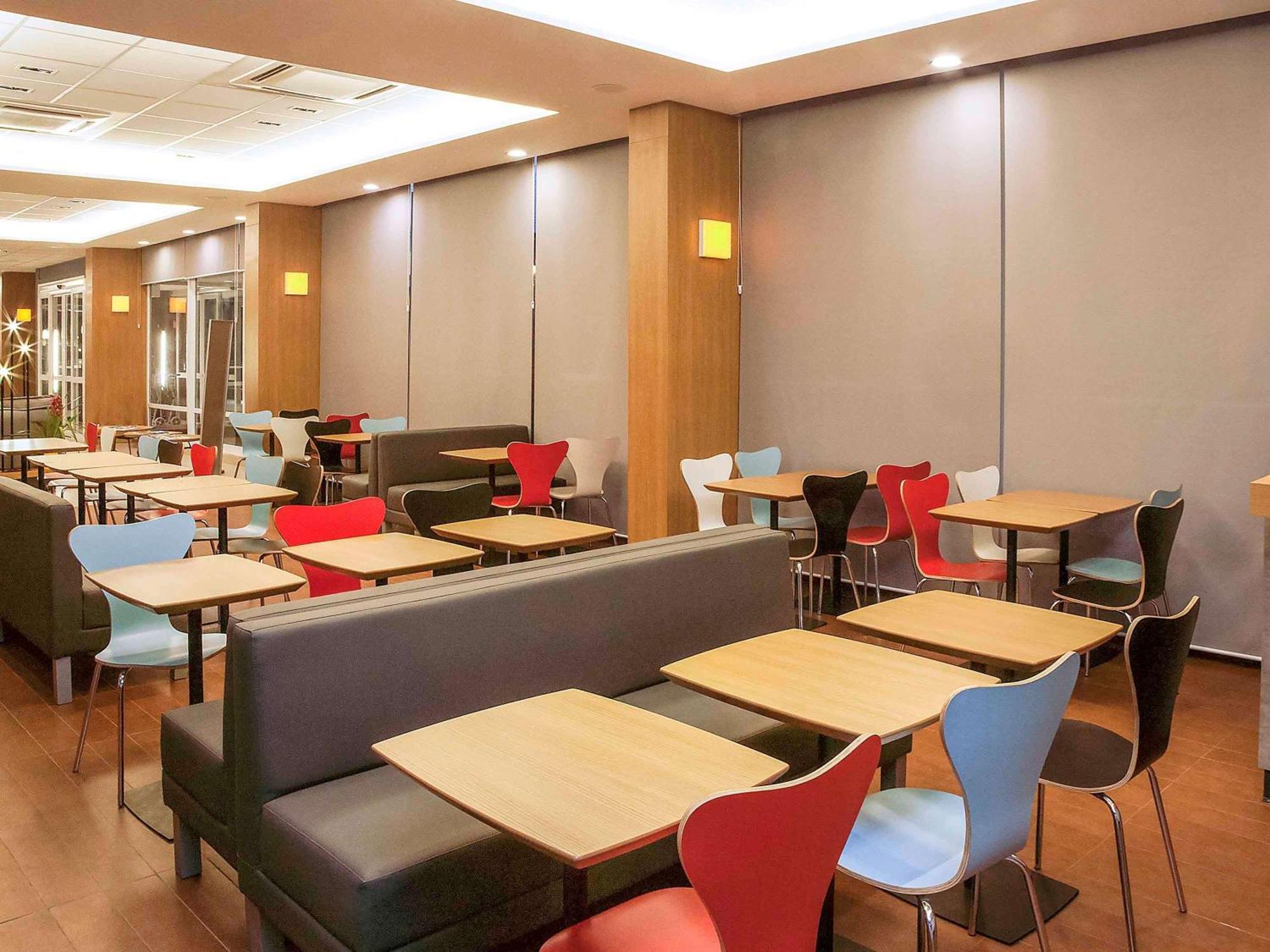 Ibis Ourinhos 호텔 외부 사진